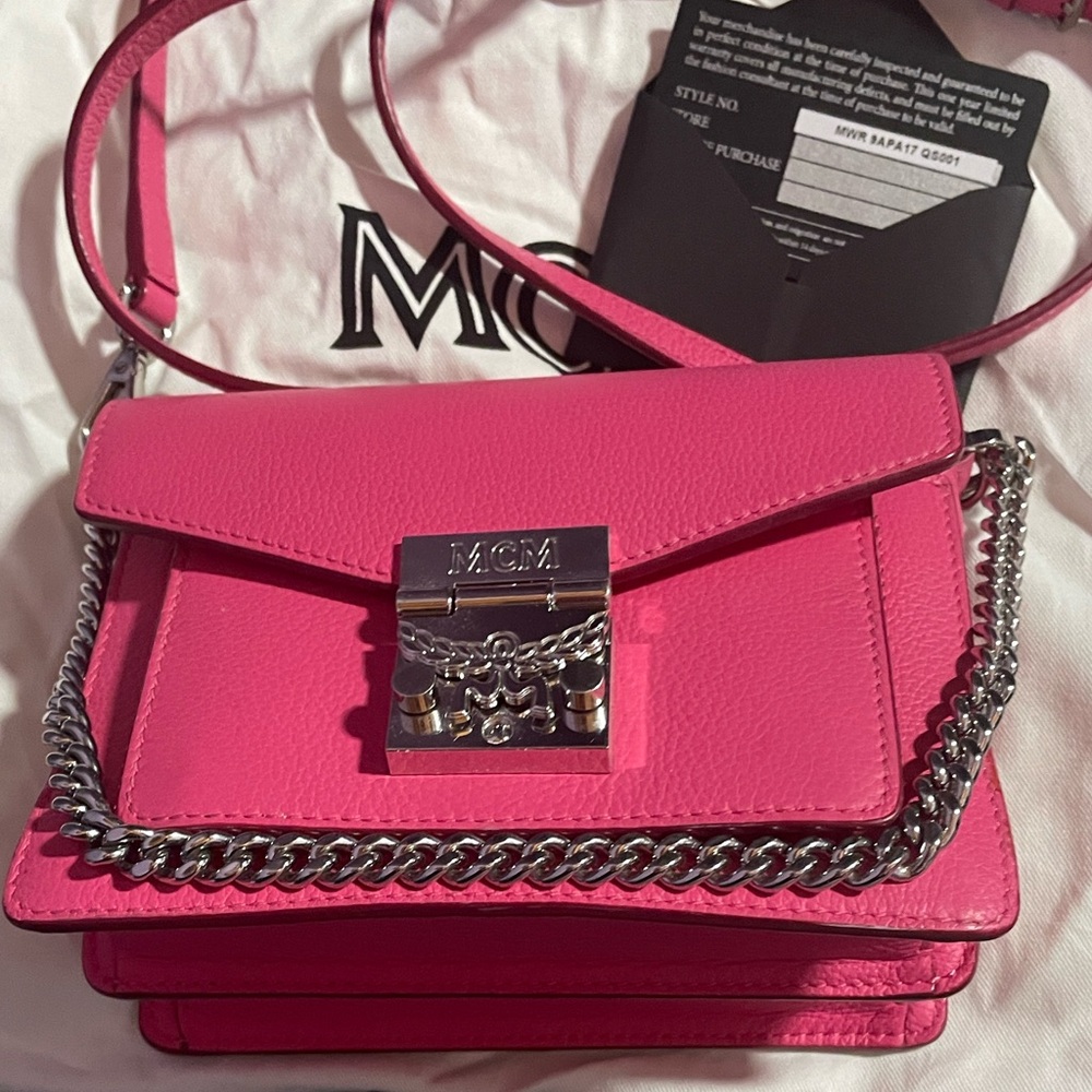 MCM Calfskin Patricia Crossbody Bag Silver Chain Sugar Pink! Limited Edition! - Picture 4 of 15